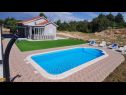 Házak a pihenésre Nane Garden - house with pool : H(4+1) Mirca - Brac sziget  - Horvátország  - medence (ház és környéke)