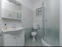 Apartmanok Silvana - economy apartments : A1(4), A3(2+1), A2(2) Supetar - Brac sziget  - Apartman - A2(2): fürdőszoba toalettel