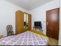 Apartmanok Silvana - economy apartments : A1(4), A3(2+1), A2(2) Supetar - Brac sziget  - Apartman - A2(2): hálószoba