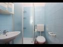 Apartmanok Miro - 3 Bedroom apartment: A1(6) Supetar - Brac sziget  - Apartman - A1(6): fürdőszoba toalettel