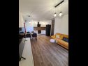 Apartmanok Sani-modern and cozy: A1(2) Supetar - Brac sziget  - ház