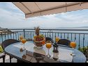 Apartmanok Daniela - terrace with amazing sea view A1(6) Okrug Gornji - Ciovo sziget  - a terasz kilátása
