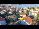 Apartmanok Bozo - amazing terrace and sea view: A1(4) Okrug Gornji - Ciovo sziget  - ház