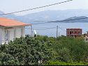 Apartmanok Ivica - garden terrace A1(2), A2(2+2) Slatine - Ciovo sziget  - kilátás (ház és környéke)