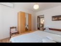 Apartmanok Mici 1 - great location and relaxing: A1(4+2) , SA2(2) Cres - Cres sziget  - Apartman - A1(4+2) : hálószoba