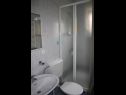 Apartmanok Ivan A1 I kat(8), A2 II kat(8) Crikvenica - Riviera Crikvenica  - Apartman - A1 I kat(8): fürdőszoba toalettel
