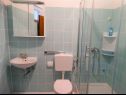 Apartmanok Neno A1(2+1) Crikvenica - Riviera Crikvenica  - Apartman - A1(2+1): fürdőszoba toalettel