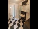 Apartmanok Alen A1(2+2), A2(2+2) Crikvenica - Riviera Crikvenica  - Apartman - A1(2+2): fürdőszoba toalettel