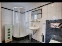 Apartmanok Miro SA1(2), SA3(2), A2 Maisonette(2+2), A4(6+2), A5(6+2)  Crikvenica - Riviera Crikvenica  - Apartmanstudió - SA1(2): fürdőszoba toalettel