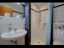Apartmanok Miro SA1(2), SA3(2), A2 Maisonette(2+2), A4(6+2), A5(6+2)  Crikvenica - Riviera Crikvenica  - Apartmanstudió - SA3(2): fürdőszoba toalettel