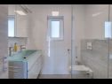 Apartmanok Miro SA1(2), SA3(2), A2 Maisonette(2+2), A4(6+2), A5(6+2)  Crikvenica - Riviera Crikvenica  - Apartman - A5(6+2) : fürdőszoba toalettel