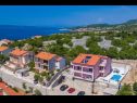 Apartmanok Dragica - modern & close to the sea: A2 Black & White(6) Klenovica - Riviera Crikvenica  - részlet (ház és környéke)
