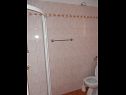 Apartmanok Kate - free private parking: A1(6), A2(3+1)Kada, A3(3+1)Tus Novi Vinodolski - Riviera Crikvenica  - Apartman - A3(3+1)Tus: fürdőszoba toalettel