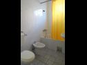 Apartmanok Zrinko A1(5)-Mali, A2(5)-Veliki Novi Vinodolski - Riviera Crikvenica  - Apartman - A2(5)-Veliki: fürdőszoba toalettel