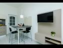 Apartmanok és szobák Villa Bouganvillea - sea view & garden: A1 Deluxe (2+1), A2 Superior (2+1), A3 Comfort (2+1), A4 Premium (2+1), R1 Deluxe (2), R2 Comfort (2) Mlini - Riviera Dubrovnik  - Apartman - A3 Comfort (2+1): ebédlő