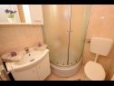 Apartmanok Lucky - 150m from the sea A1(3), SA2(2), A3(3), A4(2) Orebic - Félsziget Peljesac  - Apartmanstudió - SA2(2): fürdőszoba toalettel