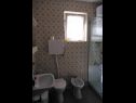 Apartmanok Ljilja - nice garden: A1(4) Fazana - Isztrián  - Apartman - A1(4): fürdőszoba toalettel