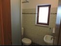 Apartmanok Mimi - with swimming pool A1 Jasen(2+2), A2 Ulika(4+1) , A4 Christa(4+1)  Krnica - Isztrián  - Apartman - A1 Jasen(2+2): fürdőszoba toalettel