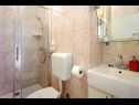 Apartmanok Dream - 20 m from sea: Gold(3) Medulin - Isztrián  - Apartman - Gold(3): fürdőszoba toalettel