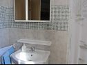 Apartmanok Kamena A3(2+1) Klimno - Krk sziget  - Apartman - A3(2+1): fürdőszoba toalettel