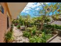 Apartmanok Giuseppe - green terrace: A1(4) Mali Losinj - Losinj sziget  - terasz