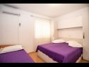 Apartmanok Anđelko - air conditioning: A1(6+2), A2(6+2) Baska Voda - Riviera Makarska  - Apartman - A1(6+2): hálószoba
