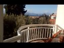 Apartmanok Biljana - 150m from beach: A1(2+1), A2(2+2), A3(5), A4(2+2) Gradac - Riviera Makarska  - Apartman - A2(2+2): a balkon kilátása