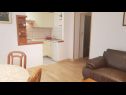 Apartmanok Mila - 2 bedrooms and free parking: A4(4), A5(5) Makarska - Riviera Makarska  - Apartman - A5(5): konyha ebédlővel