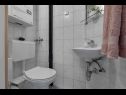 Apartmanok Josip - panoramic sea view & parking: A1(4+2) Makarska - Riviera Makarska  - Apartman - A1(4+2): toalett