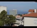 Apartmanok Jadro - 250 m from beach A1(4), A2Gornji(2+1), A3Srednji(2+1), A4Prizemlje(2) Makarska - Riviera Makarska  - Apartman - A1(4): a terasz kilátása