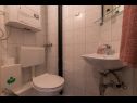 Apartmanok Josi - great view: A1(4+2) Makarska - Riviera Makarska  - Apartman - A1(4+2): fürdőszoba toalettel