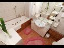 Apartmanok Angel - nice garden: A1(4), SA(2) Makarska - Riviera Makarska  - Apartman - A1(4): fürdőszoba toalettel
