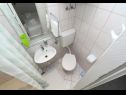 Apartmanok Angel - nice garden: A1(4), SA(2) Makarska - Riviera Makarska  - Apartmanstudió - SA(2): fürdőszoba toalettel