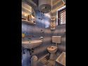 Apartmanok IK A1(2+1), A2(2), SA3(2), SA4(2), A5(4) Jezera - Murter sziget  - Apartman - A2(2): fürdőszoba toalettel