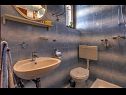 Apartmanok IK A1(2+1), A2(2), SA3(2), SA4(2), A5(4) Jezera - Murter sziget  - Apartmanstudió - SA3(2): fürdőszoba toalettel