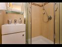 Házak a pihenésre Gor - free WiFi H(2+1) Gata - Riviera Omis  - Horvátország  - H(2+1): fürdőszoba toalettel