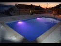 Apartmanok Saga 2 - with swimming pool A6(4+1), A7 (2+2), A8 (4+1) Lokva Rogoznica - Riviera Omis  - medence