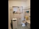 Apartmanok Renko - free parking : A1(2+2) Omis - Riviera Omis  - Apartman - A1(2+2): fürdőszoba toalettel