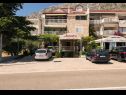 Apartmanok Divna - modern apartments with terrace : A1(2+2), A2(2+3), A4(8+1) Stanici - Riviera Omis  - ház