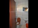 Apartmanok Bela - sea view: A1(2+2), A2(2+2), SA3(2) Lopar - Rab sziget  - Apartman - A2(2+2): fürdőszoba toalettel
