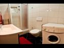 Apartmanok Spomenka - green paradise; A1(4+1), A2(4+1), A3(6) Palit - Rab sziget  - Apartman - A1(4+1): fürdőszoba toalettel