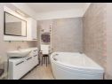 Apartmanok Ivni - great view: A1(4+2), SA2(2+2) Cesarica - Riviera Senj  - Apartman - A1(4+2): fürdőszoba toalettel