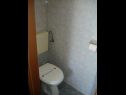 Apartmanok és szobák Vjenceslava - with parking : A1(4+2), A2(3+2), A3(2+1), A4(2+1), R5(2) Senj - Riviera Senj  - Apartman - A1(4+2): toalett