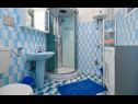 Apartmanok Modri Dragulj - with pool : A1(2), A2(4), A3(4) Razanj - Riviera  Sibenik  - Apartman - A1(2): fürdőszoba toalettel