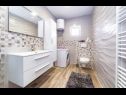 Apartmanok Goge - modern: A1(6), A2(5) Vodice - Riviera  Sibenik  - Apartman - A2(5): fürdőszoba toalettel