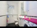 Apartmanok Zdene - private pool: A1(6+2), A2(6) Kastel Luksic - Riviera Split  - Apartman - A1(6+2): fürdőszoba toalettel