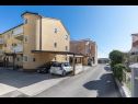 Apartmanok Niko - modern: SA1(2), A2(2+2), A3(2+2), A4(4+2) Kastel Luksic - Riviera Split  - ház