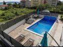 Apartmanok Zdene - private pool: A1(6+2), A2(6) Kastel Luksic - Riviera Split  - Apartman - A2(6): medence