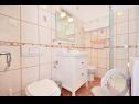 Apartmanok Ivory - central and comfortable: A1(2+1), A2(2+1) Split - Riviera Split  - Apartman - A2(2+1): fürdőszoba toalettel