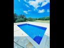 Apartmanok Mia - with pool: A1(4) Marina - Riviera Trogir  - medence